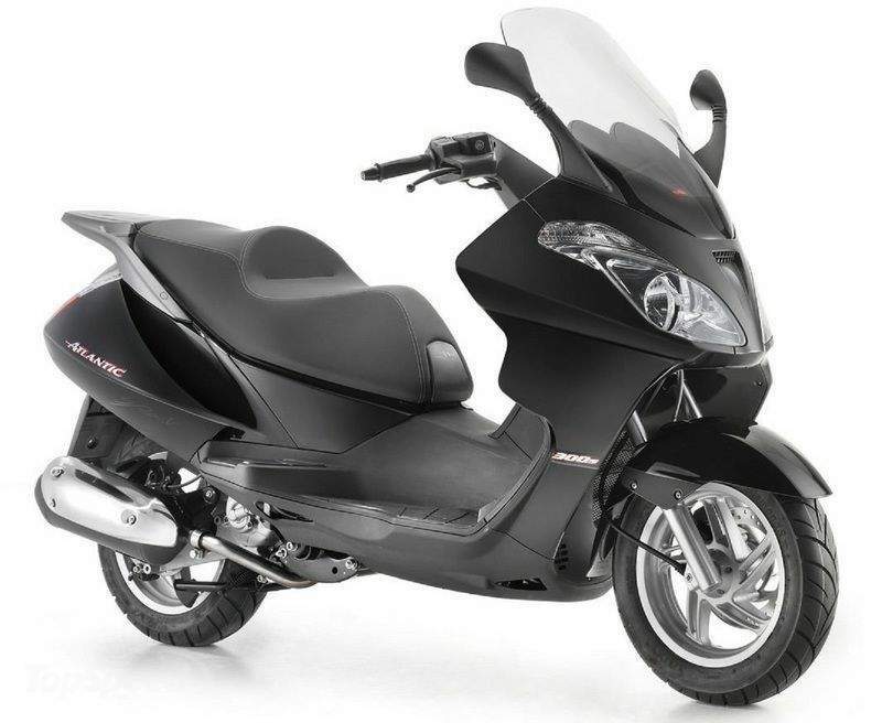 Мотоцикл Aprilia Atlantic 300 2012 фото