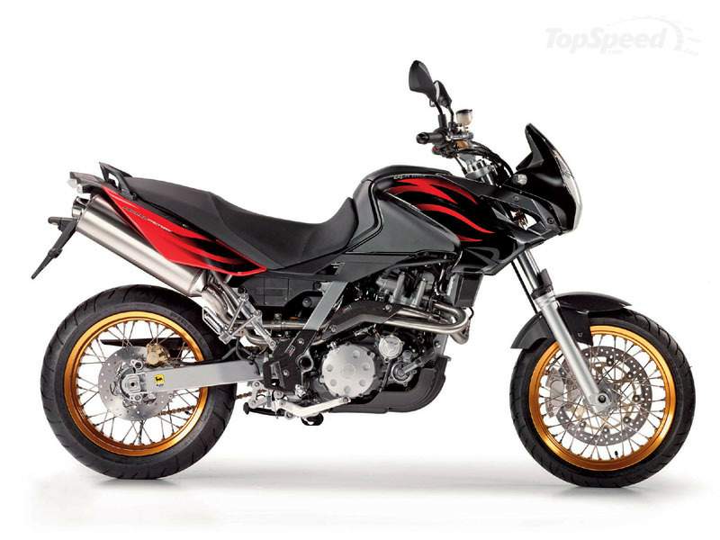 Мотоцикл Aprilia Pegaso 650 Factory 2009