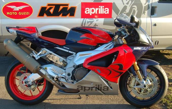 Мотоцикл Aprilia RSV 1000 Mille R 10th Anniversary 2008