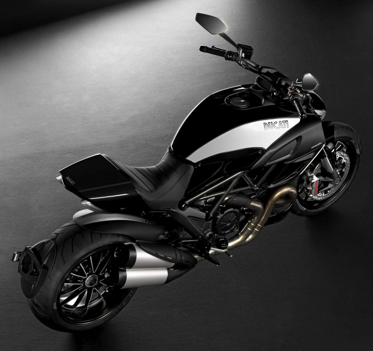 Мотоцикл Ducati Diavel Cromo 2012