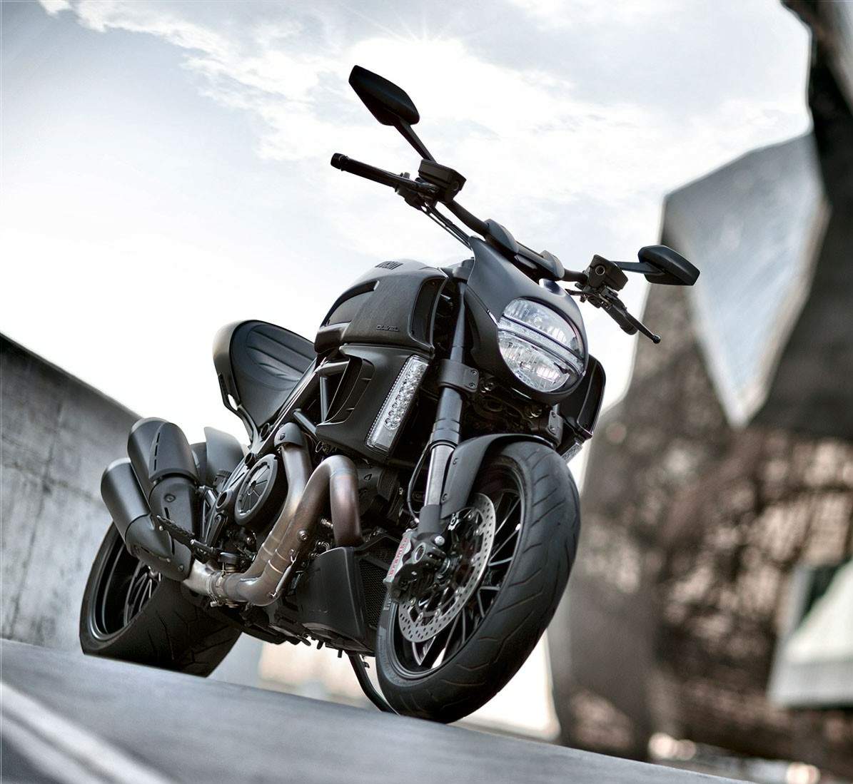 Мотоцикл Ducati Diavel Dark 2014