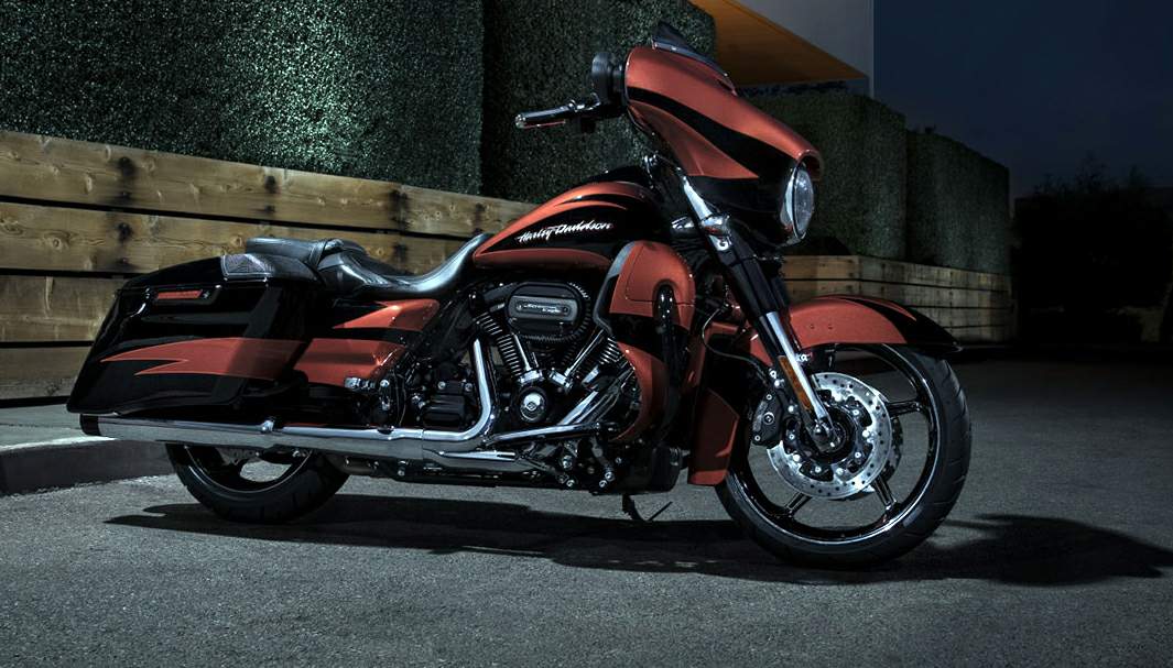 Мотоцикл Harley Davidson CVO Street Glide 2017