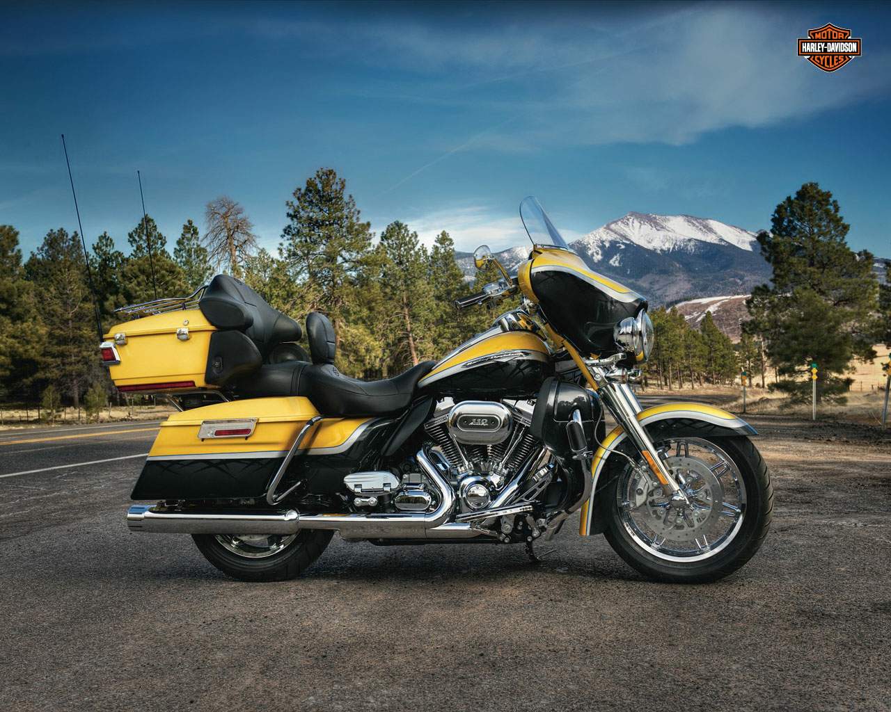 Мотоцикл Harley Davidson FLHTCU Electra Glide Ultra Classic CVO 2012