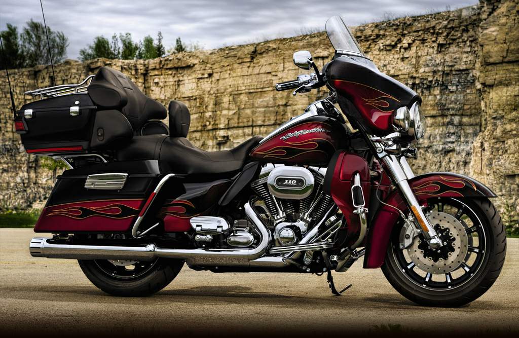 Мотоцикл Harley Davidson FLHTCU SE6 Electra Glide Ultra Classic CVO 2011