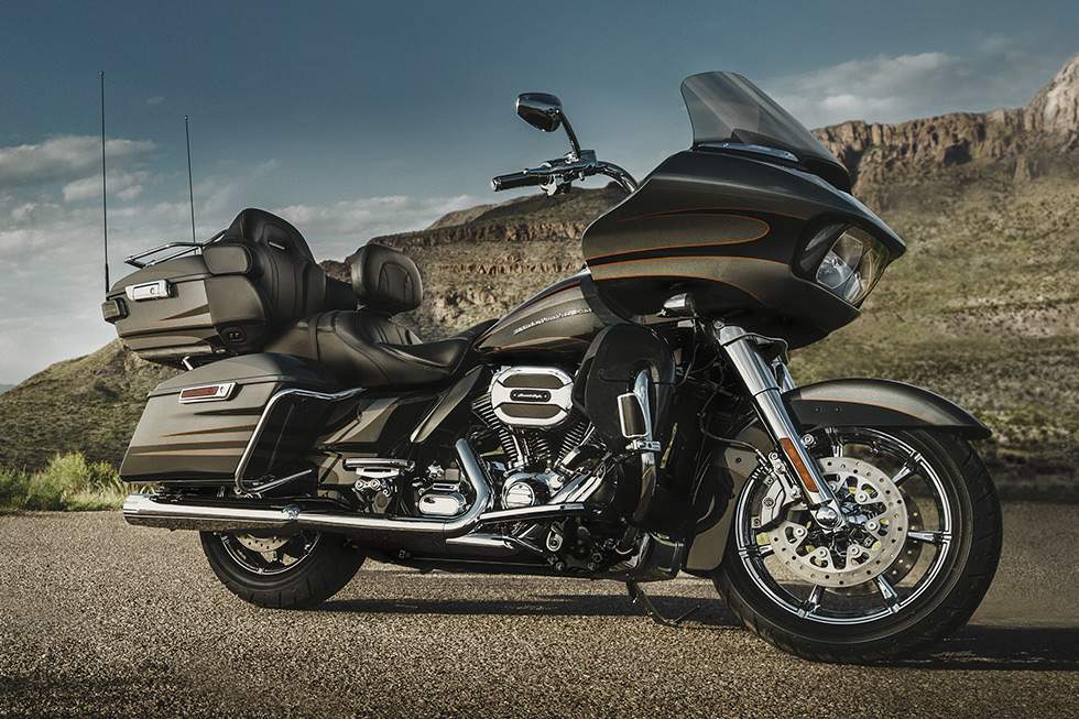 Мотоцикл Harley Davidson FLTRU Road Glide Ultra CVO 2016