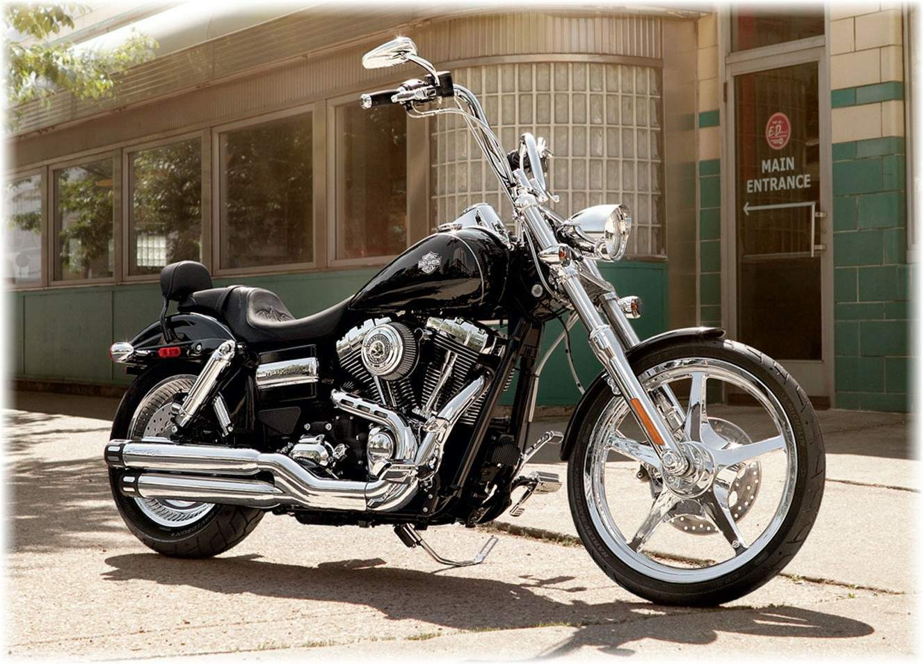 Мотоцикл Harley Davidson FXDWG Dyna Wide Glide 2012