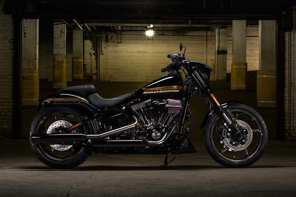 Мотоцикл Harley Davidson FXSB Breakout Pro Street CVO 2000