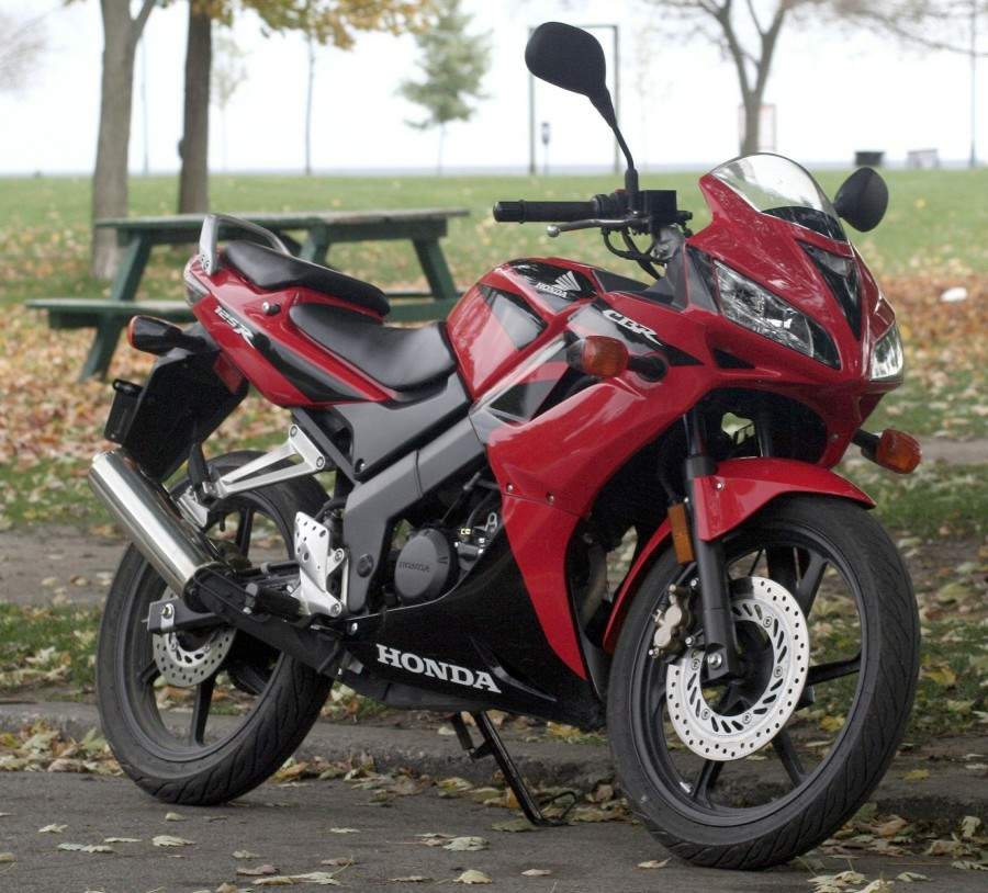 Мотоцикл Honda CBR 125R 2008