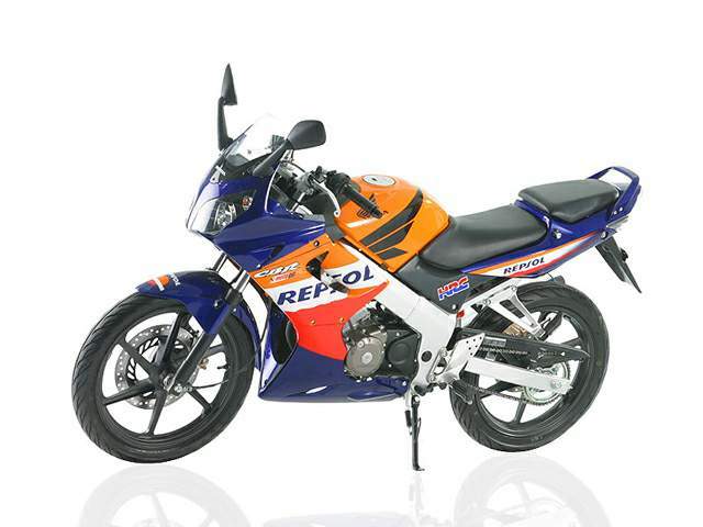 Мотоцикл Honda CBR 150R Repsol 2005