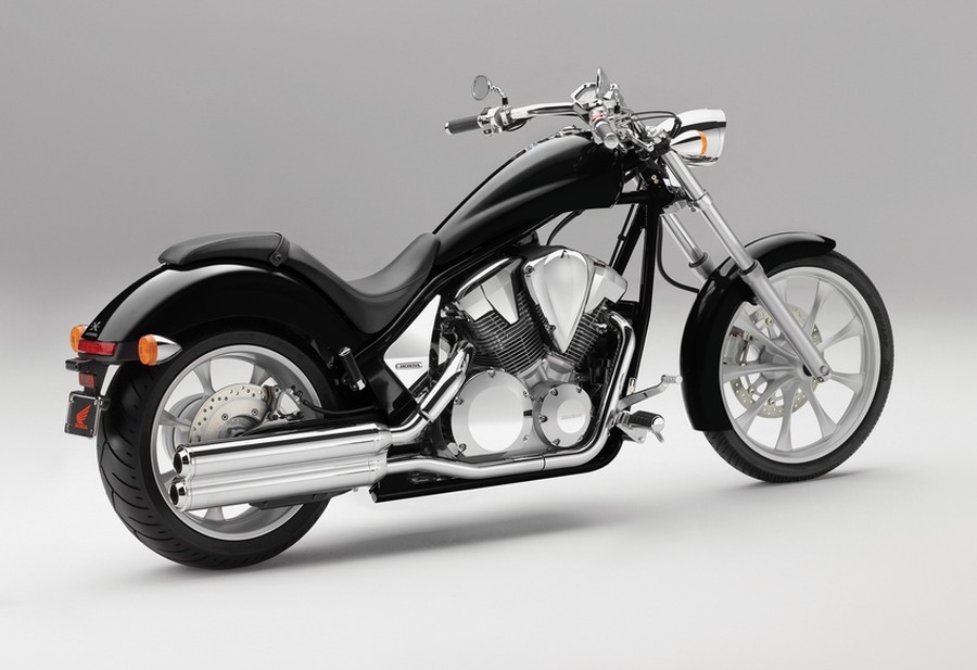 Мотоцикл Honda VT 1300 CX 2013