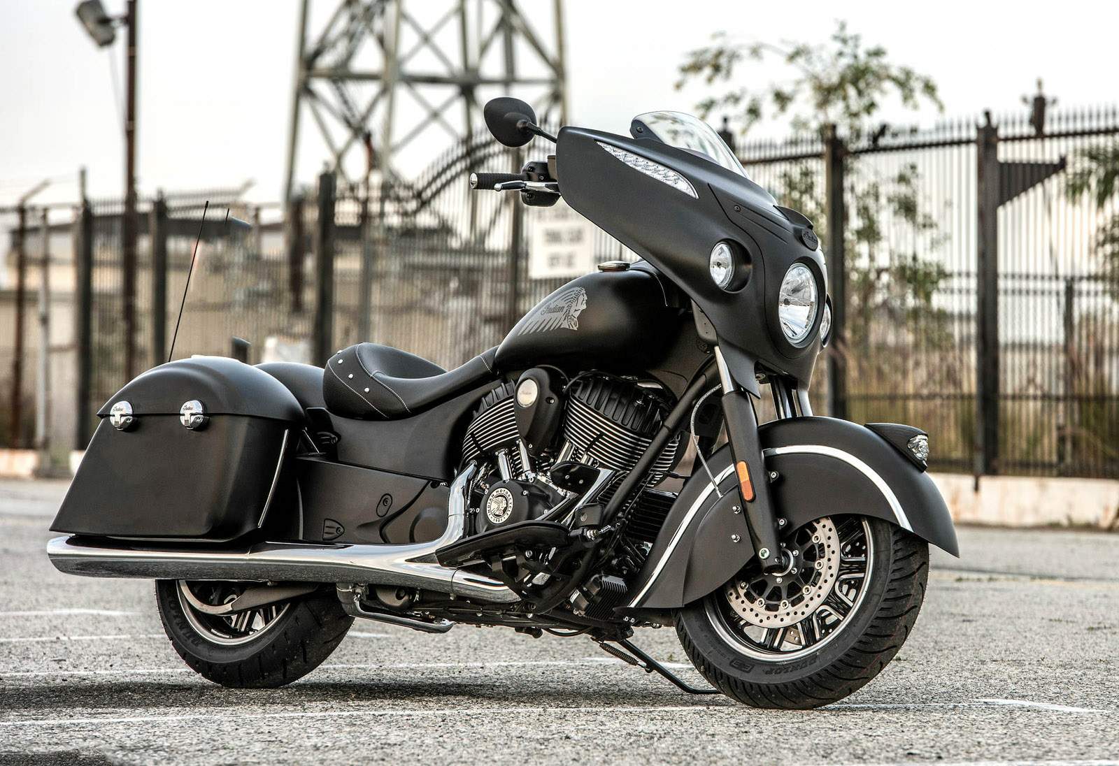 Мотоцикл Indian Chieftain Dark Horse 2016