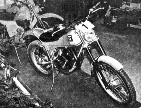 Jawa 250 Trial