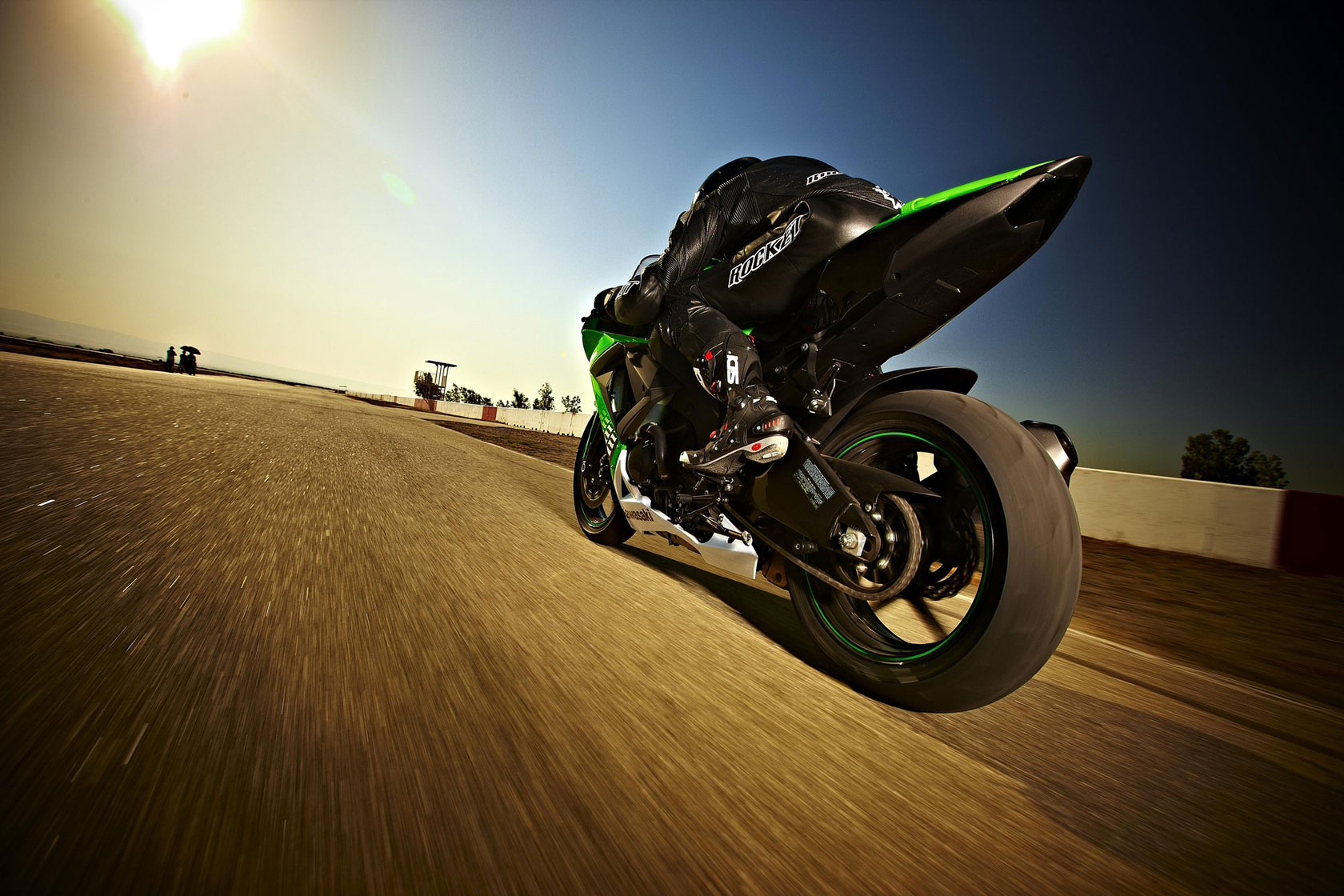 Мотоцикл Kawasaki Ninja ZX-10R 2010