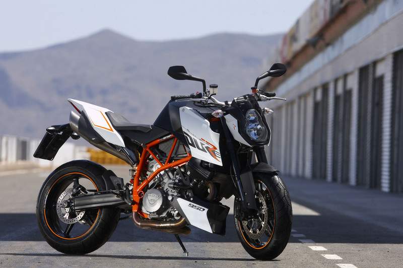 Мотоцикл KTM 990 Super Duke R 2009