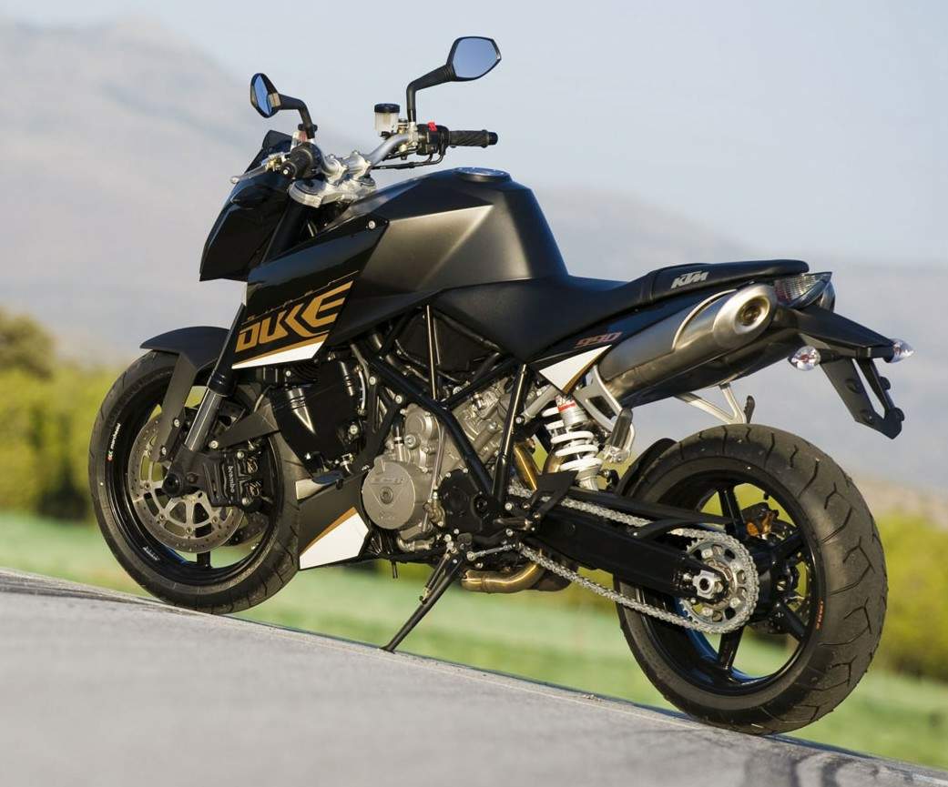 Мотоцикл KTM 990 Super Duke 2011