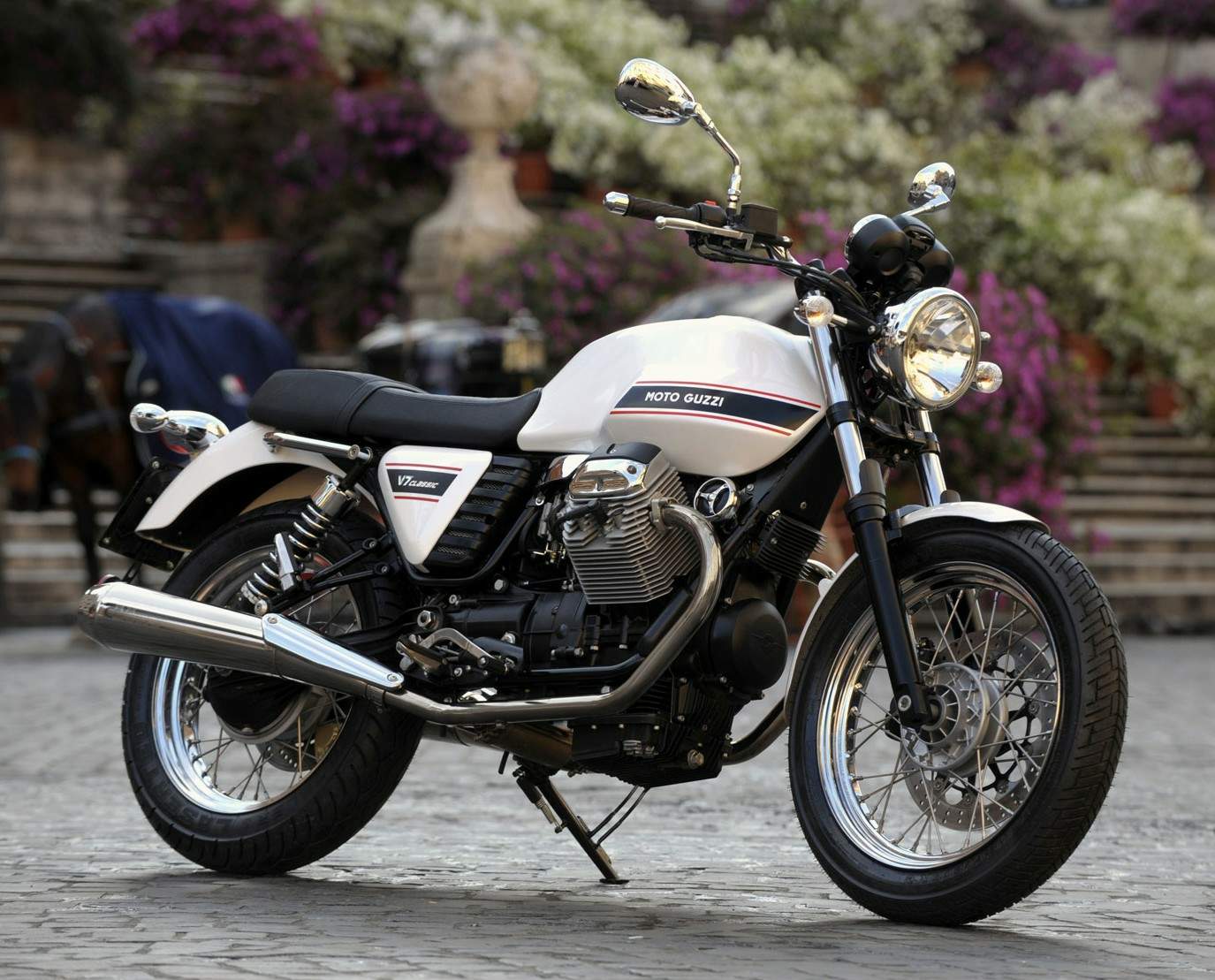 Мотоцикл Moto Guzzi V 7 Classic 2008