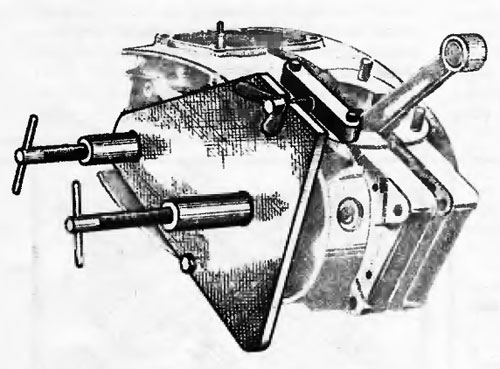 Рис. 5. Разъединение половин картера