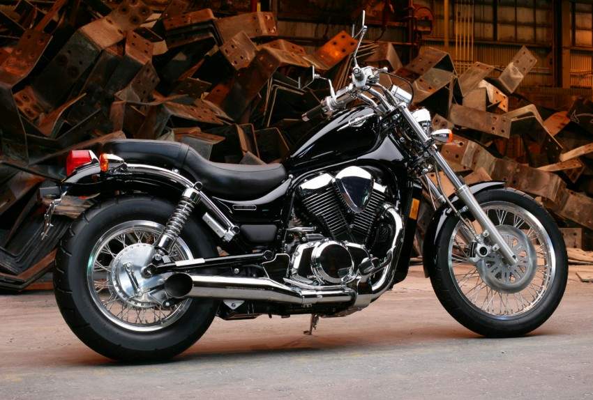 Мотоцикл Suzuki Boulevard S50 2005