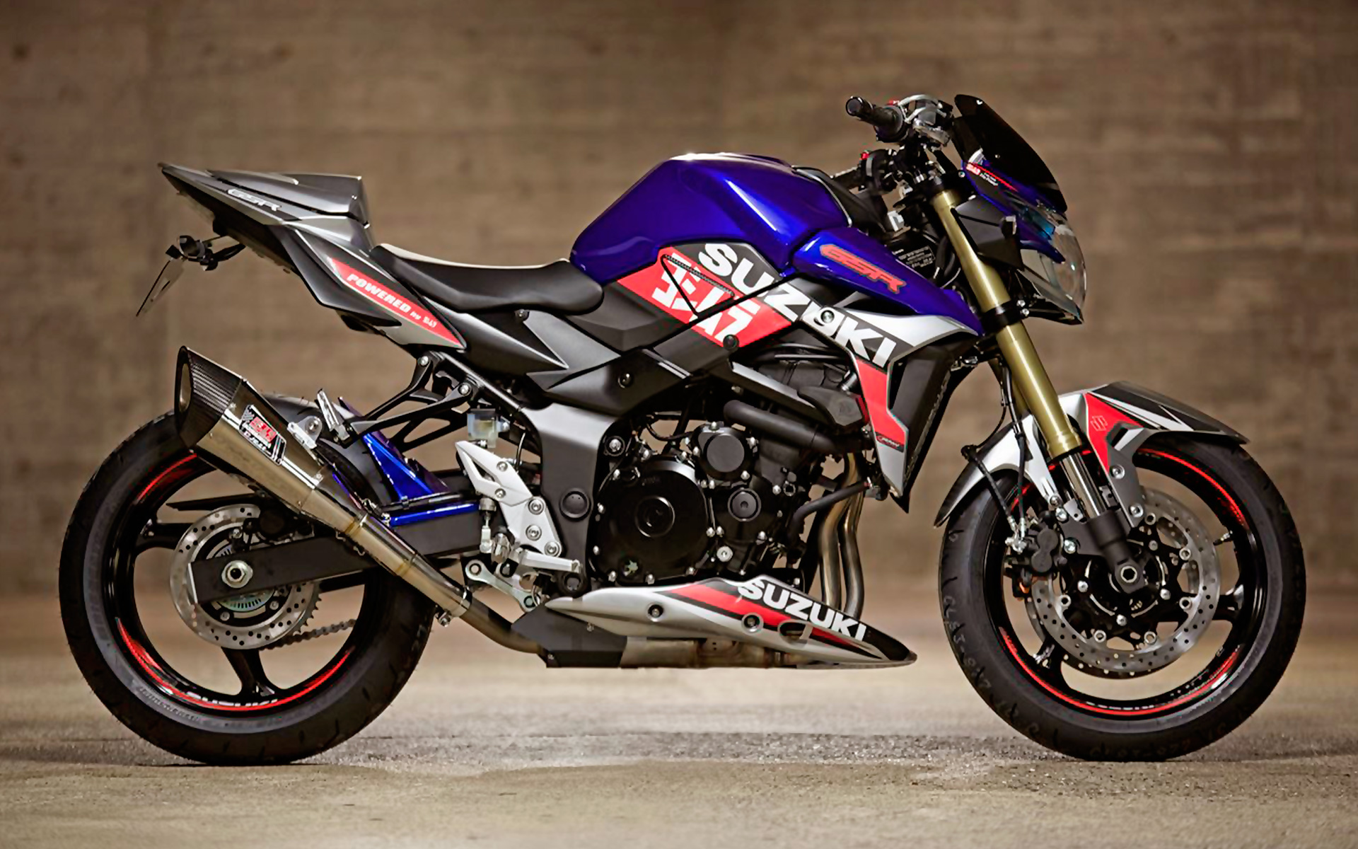 Мотоцикл Suzuki GSR 750 Yoshimura Special Edition 2014