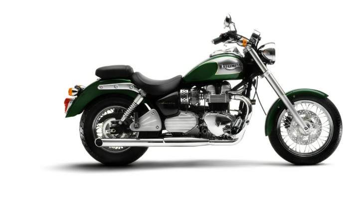 Мотоцикл Triumph America 2004