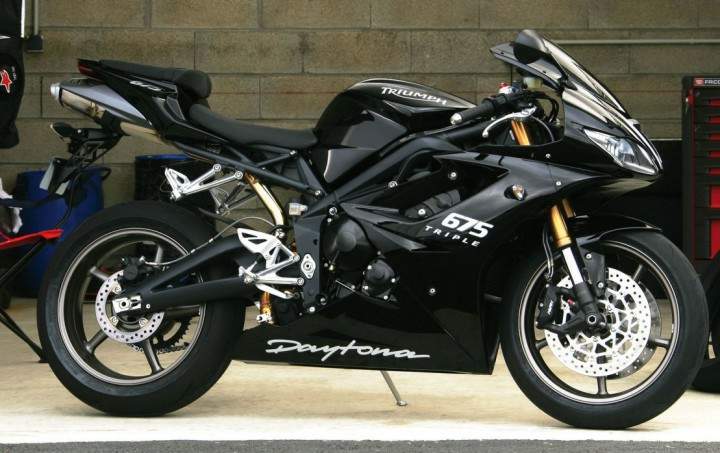 Мотоцикл Triumph Daytona 675 2009