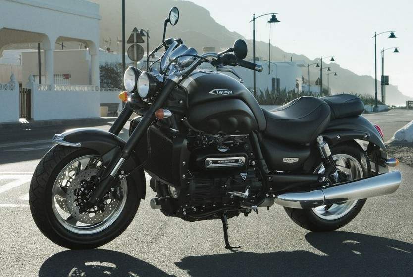 Мотоцикл Triumph Rocket III Roadster 2013