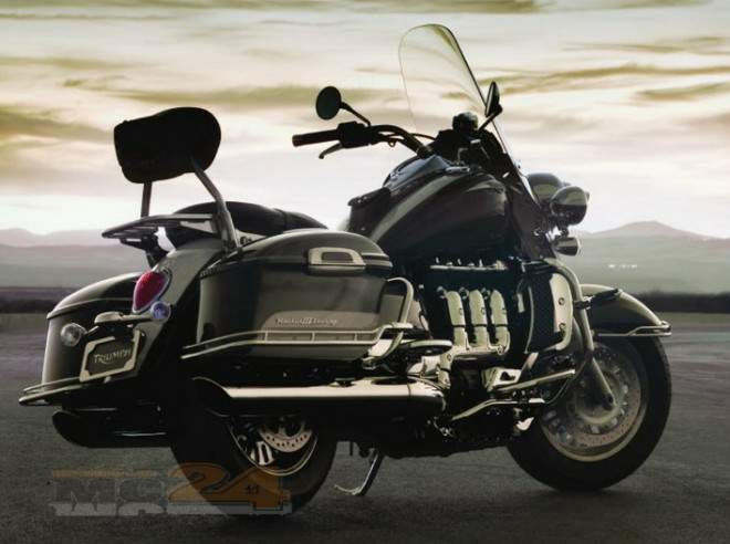 Мотоцикл Triumph Rocket III Touring 2008