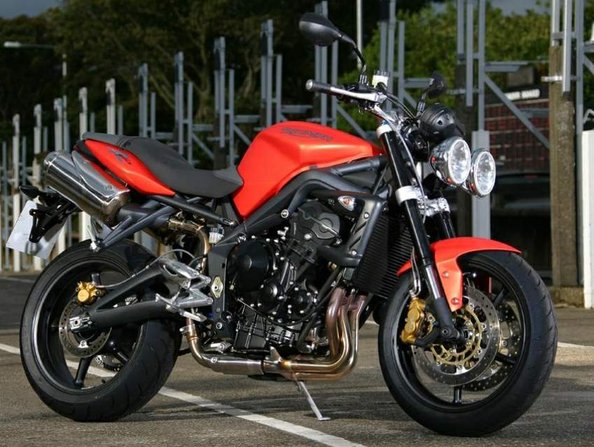 Мотоцикл Triumph Street Triple 675R 2009