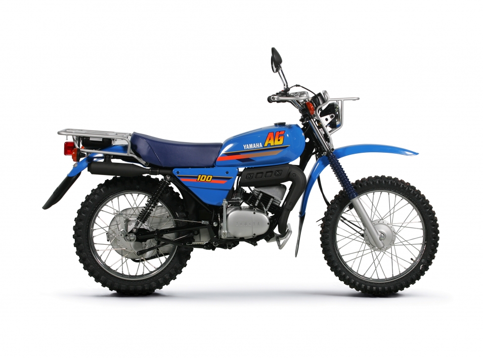 Мотоцикл Yamaha AG 100 E 2011