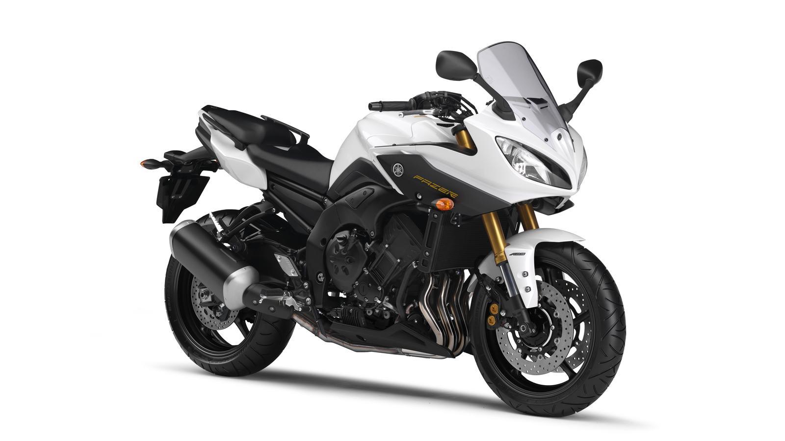 Мотоцикл Yamaha FZ8-S 2012