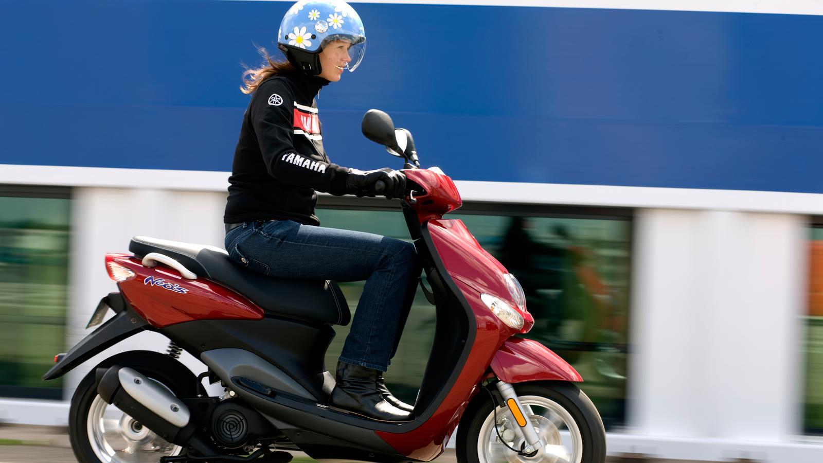 Мотоцикл Yamaha NEOS 50 2009