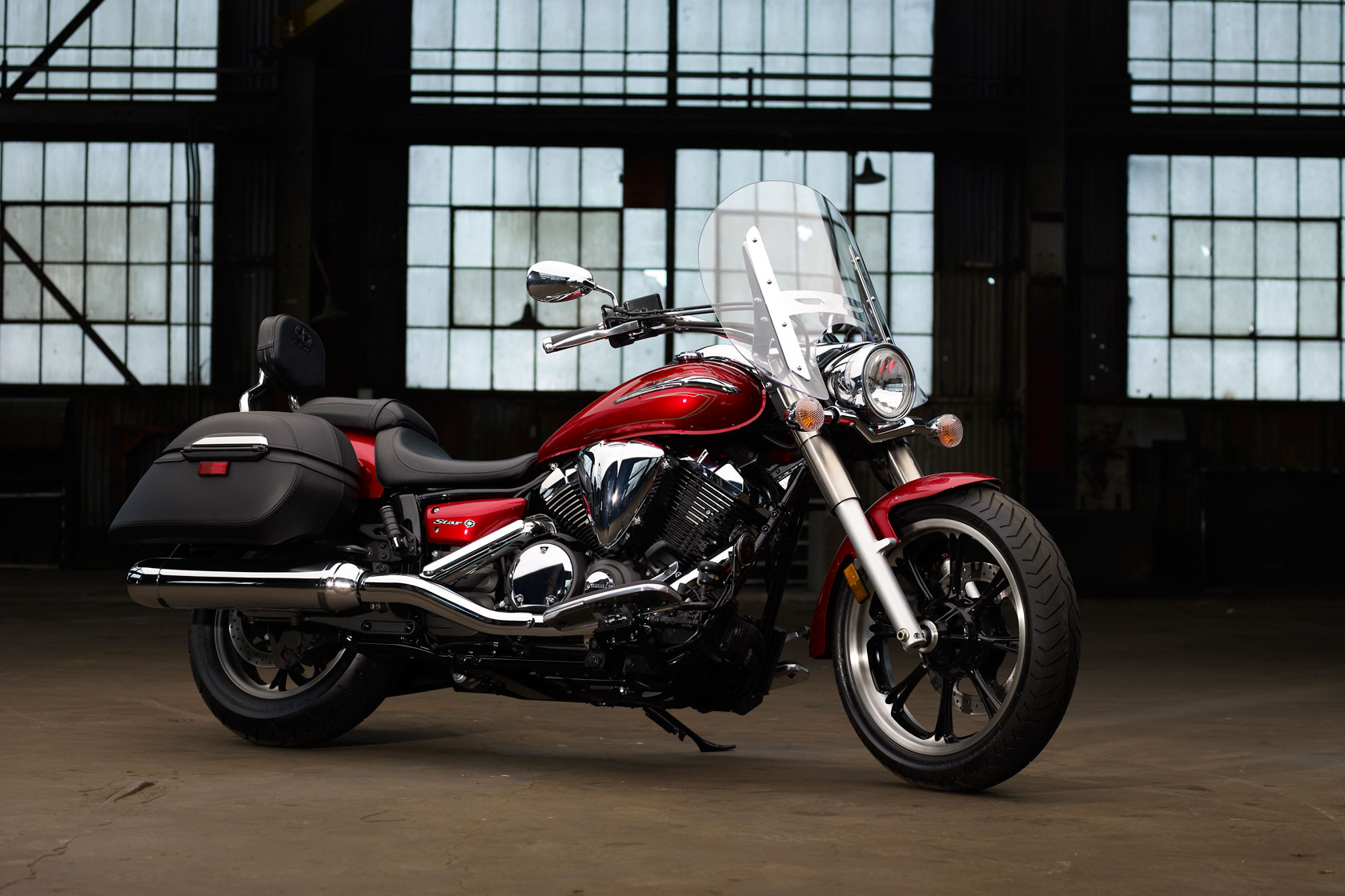 Мотоцикл Yamaha V-STAR 950 TOURER 2011