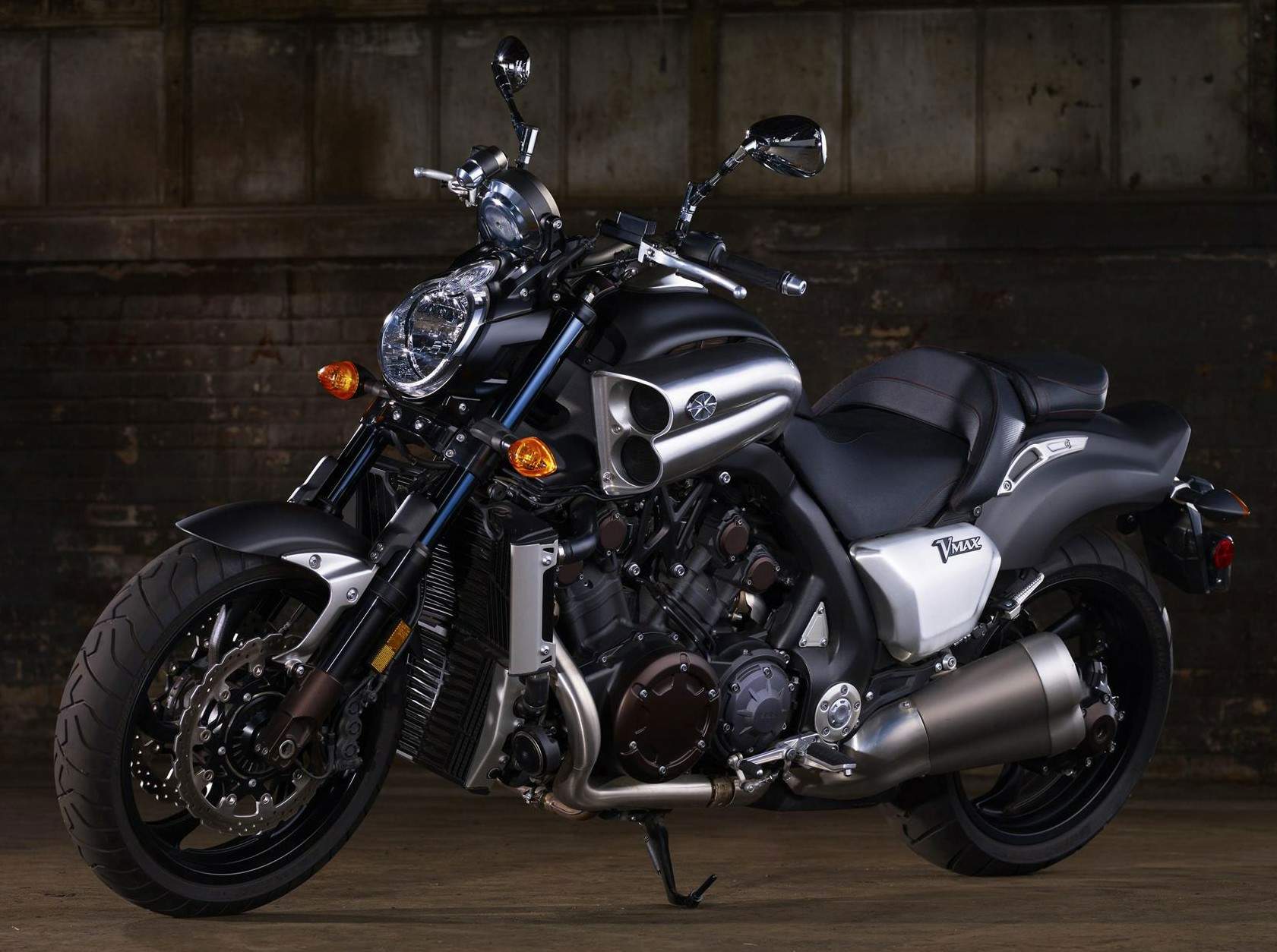 Мотоцикл Yamaha VMX V-Max 17 2013