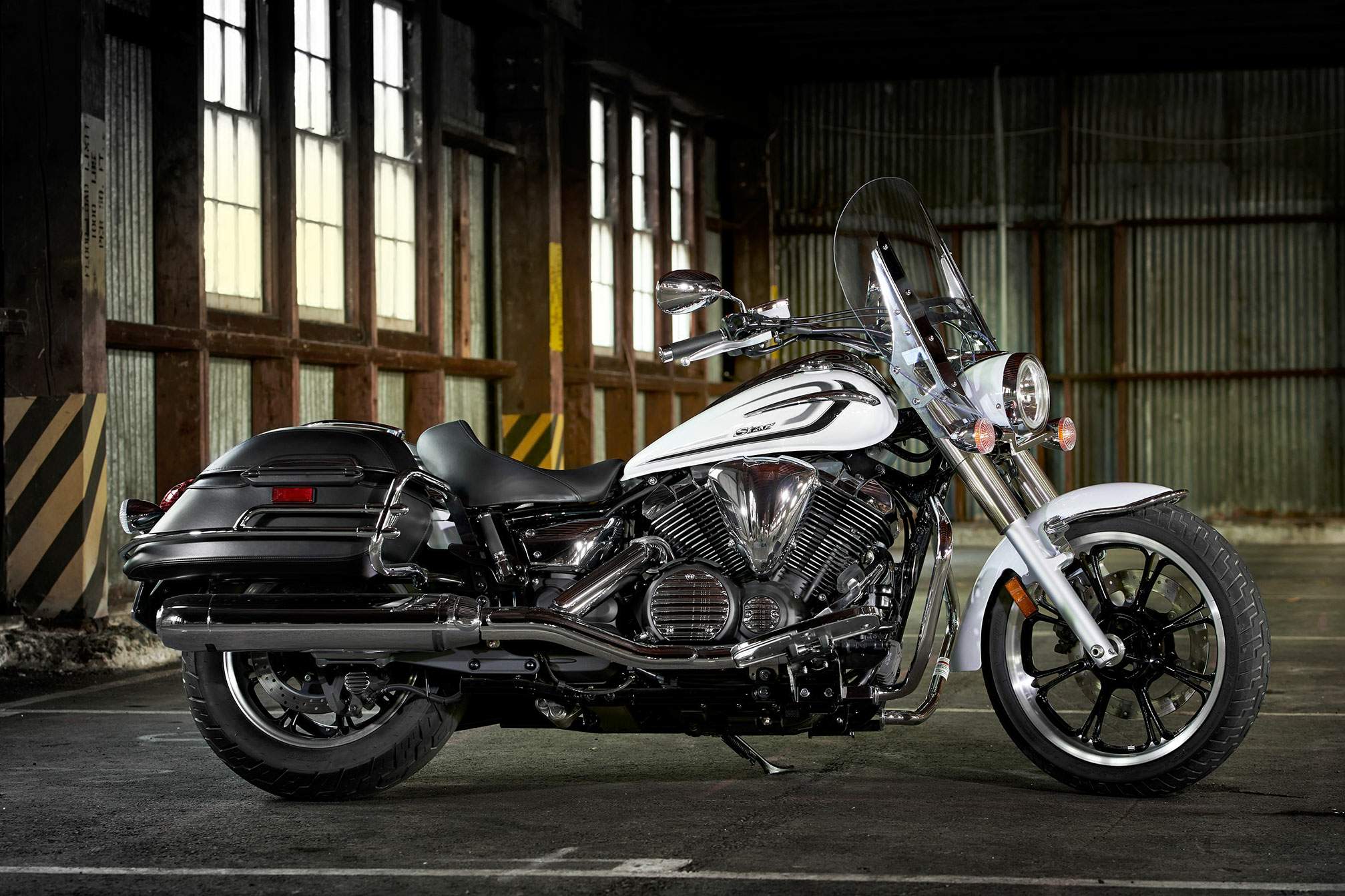 Мотоцикл Yamaha XVS 950 V-Star Tourer 2015